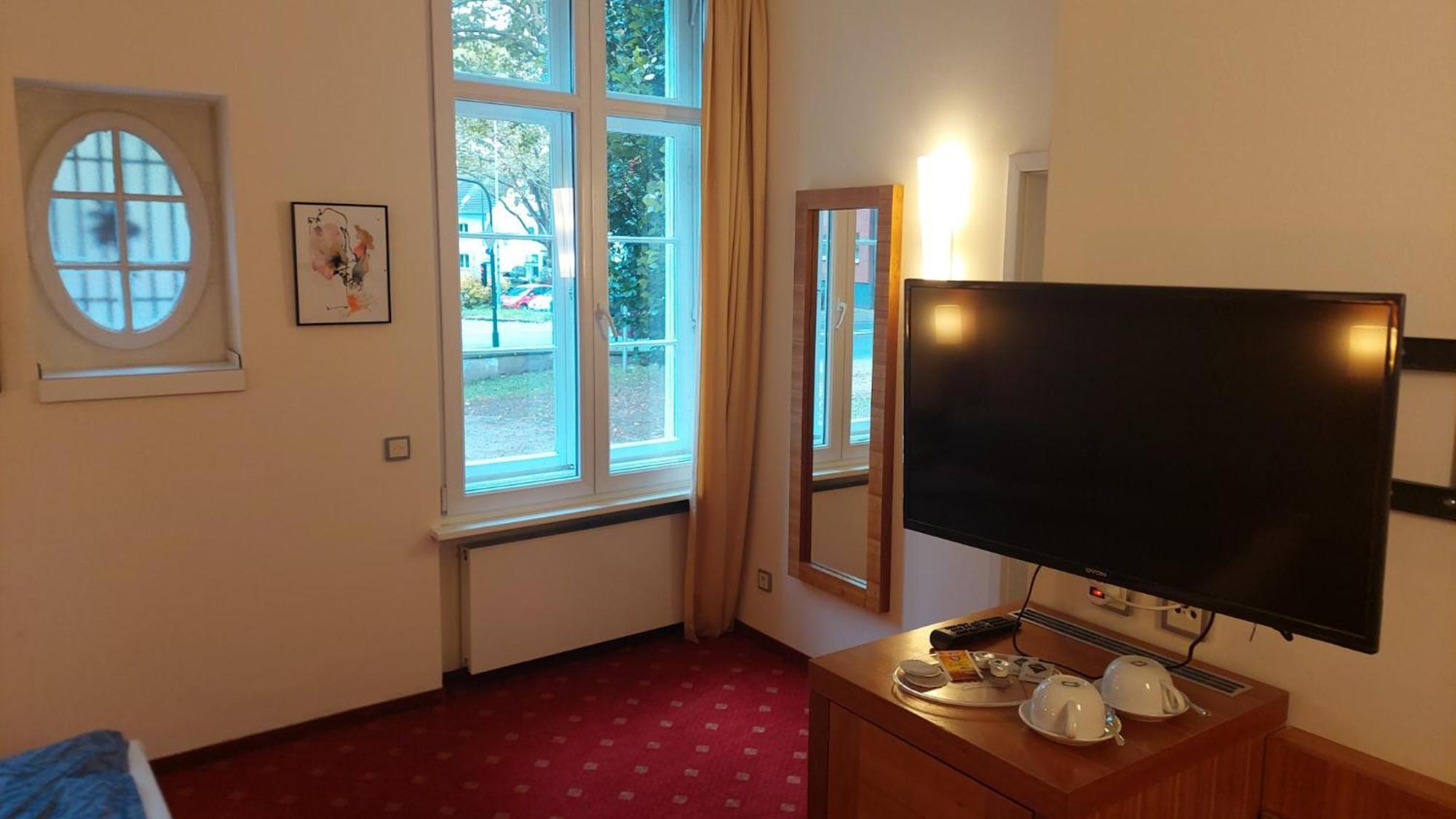 Die Villa, Zimmer 17, Dz Leverkusen Zewnętrze zdjęcie